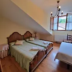 La Casona De Pascueru De Poo De Cabrales *