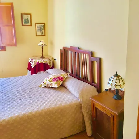 La Casona De Pascueru De Poo De Cabrales *