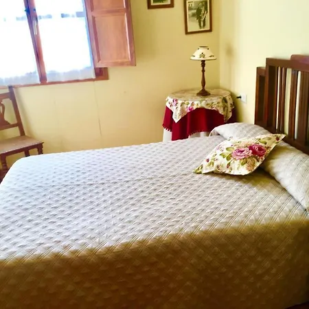 La Casona De Pascueru De Poo De Cabrales בית נופש