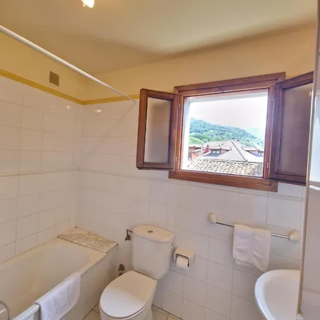 La Casona De Pascueru De Poo De Cabrales בית נופש *