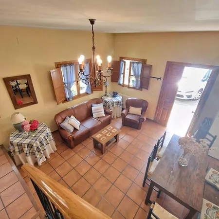 בית נופש La Casona De Pascueru De Poo De Cabrales קרניה דה קברלס