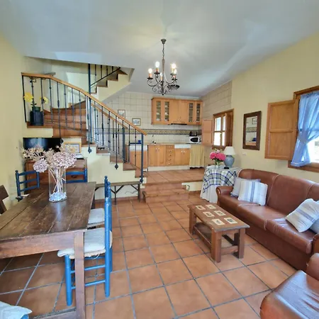 בית נופש La Casona De Pascueru De Poo De Cabrales קרניה דה קברלס