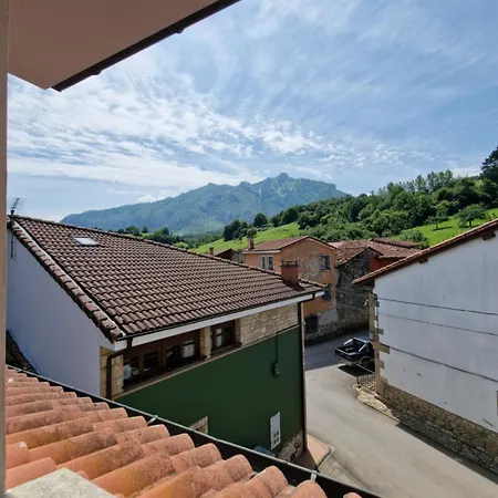 La Casona De Pascueru De Poo De Cabrales Сasa de vacaciones Carreña