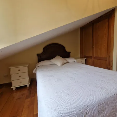 La Casona De Pascueru De Poo De Cabrales *