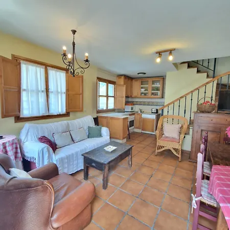 בית נופש La Casona De Pascueru De Poo De Cabrales קרניה דה קברלס