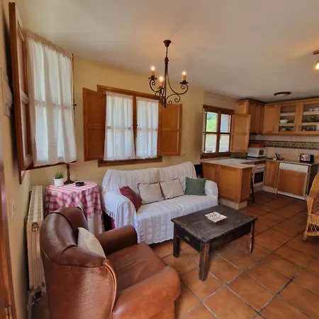 La Casona De Pascueru De Poo De Cabrales * קרניה דה קברלס