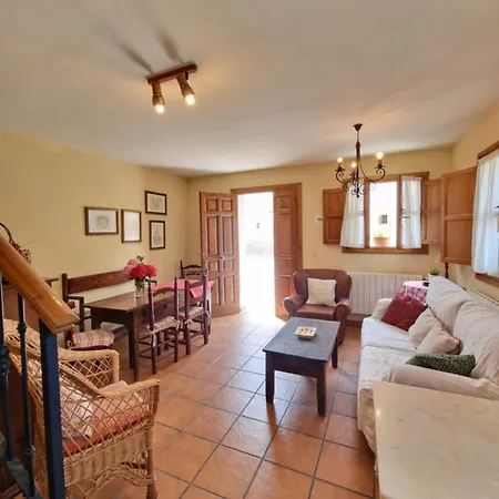 בית נופש La Casona De Pascueru De Poo De Cabrales קרניה דה קברלס