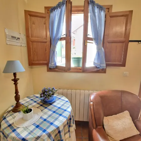 La Casona De Pascueru De Poo De Cabrales קרניה דה קברלס